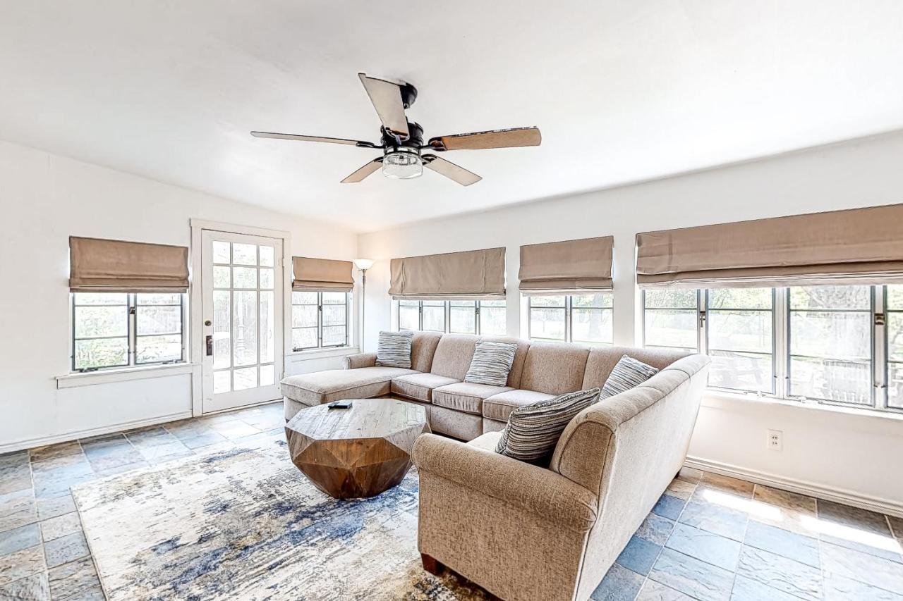 Villa Liberty Creek à Fredericksburg Extérieur photo